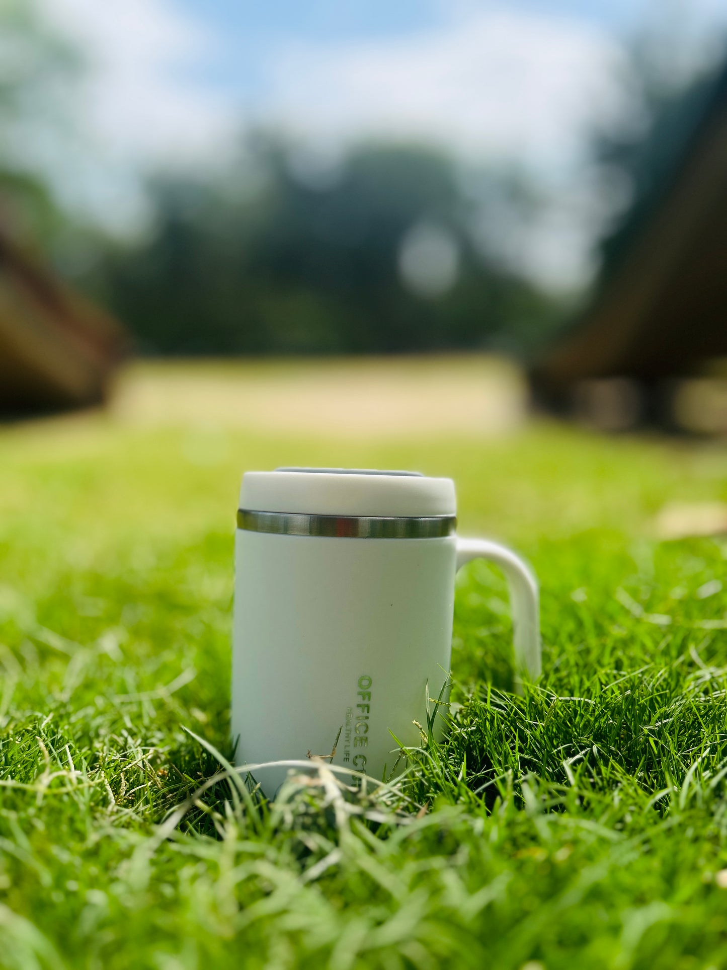 Your Office Buddy: Insulated Stainless Steel Mug for Coffee, Tea, and Milk