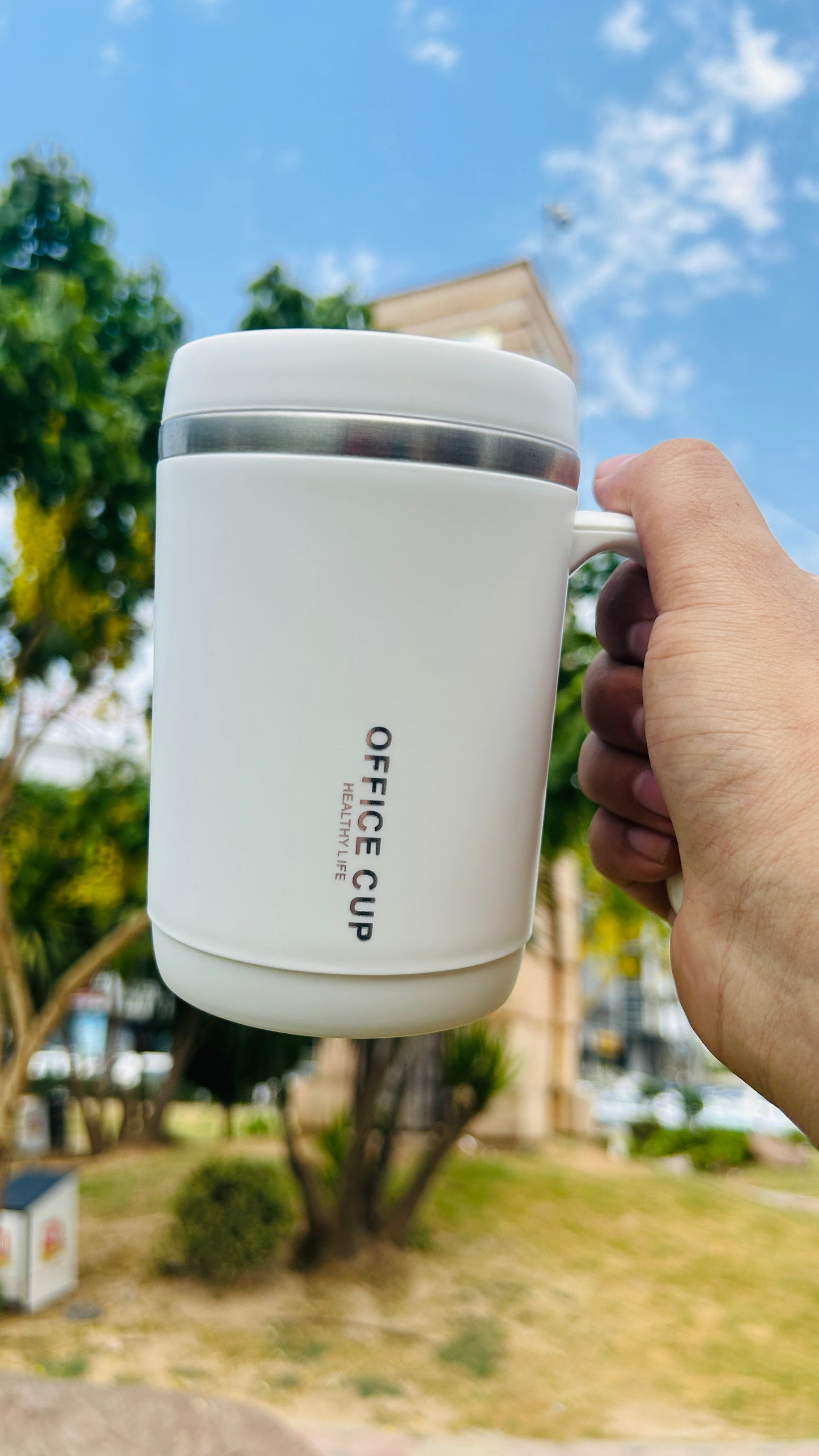 Your Office Buddy: Insulated Stainless Steel Mug for Coffee, Tea, and Milk